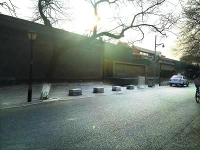 国子监影壁遭克隆 北京文物局局长:胆大妄为