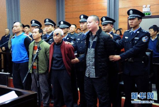 重庆云阳盗卖三峡文物案宣判:4名被告人获刑