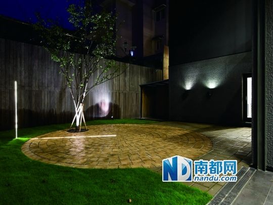 李智翔:在家里上演美术馆里的狂欢夜