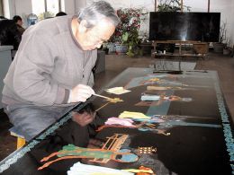 一个甲子的手工坚持:薛生金与推光漆艺