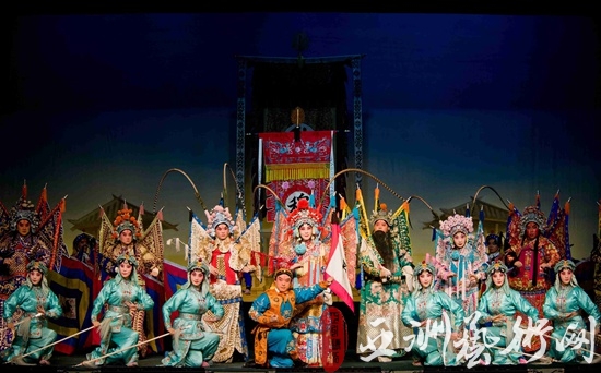 强强联手 “正在上演”向世界展现华夏风采